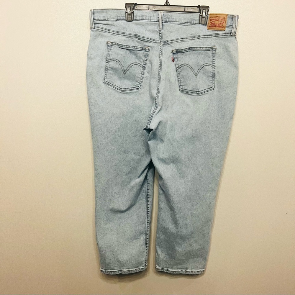 Levi's Women's Ribcage Straight Leg Jeans in Light Wash Blue Size 22W - Picture 4 of 9